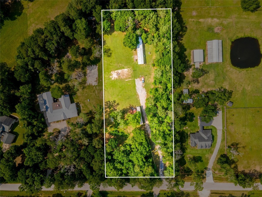 14683 Walker Rd, Conroe, TX 77302 - photo 1