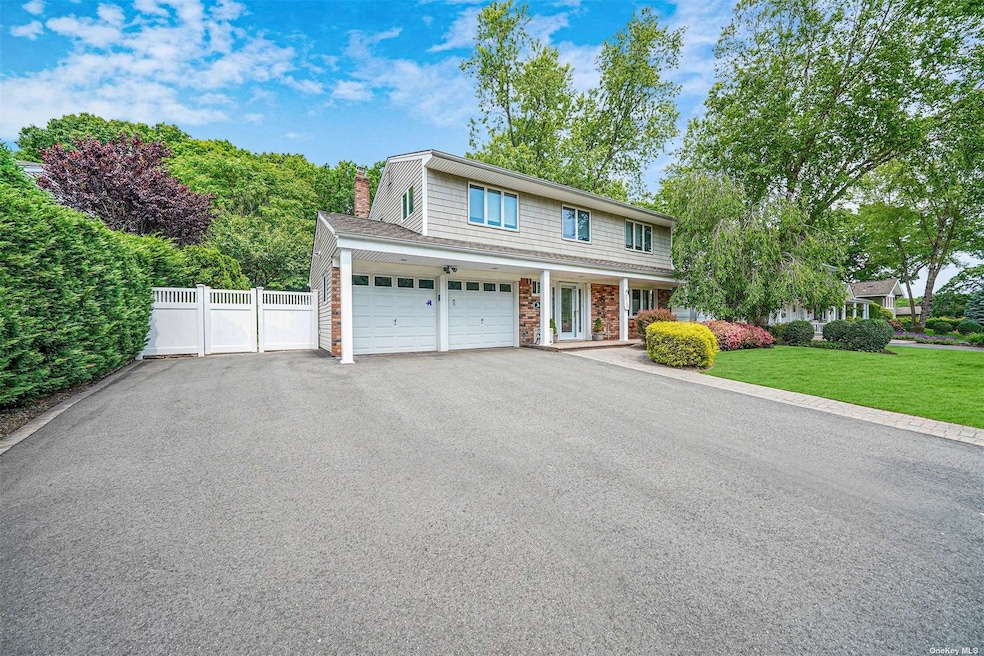 34 Washington Blvd, Smithtown, NY 11787 - photo 1