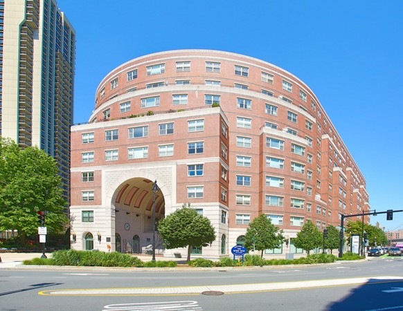 West End Place unit 818, Boston, MA 02114 - photo 1