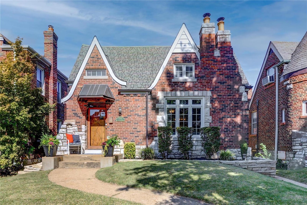 5245 Lindenwood Ave, Saint Louis, MO 63109 - photo 1