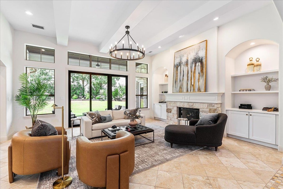 Under Contract $1,425,000