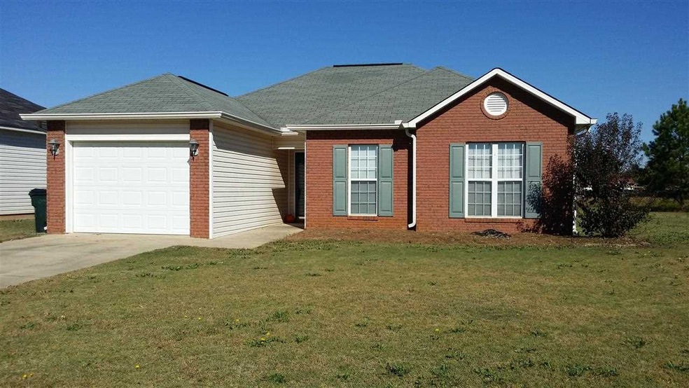 223 Tyson Glen Dr, Warner Robins, GA 31088 - photo 1