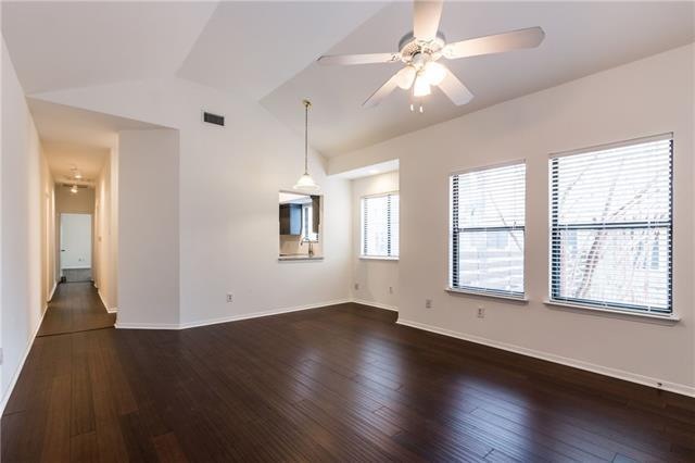 1707 B Waterston Ave.    Living and dining area.