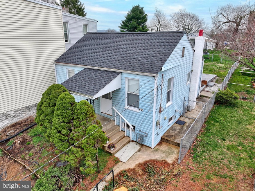 653 S 9th St, Columbia, PA 17512 - photo 1