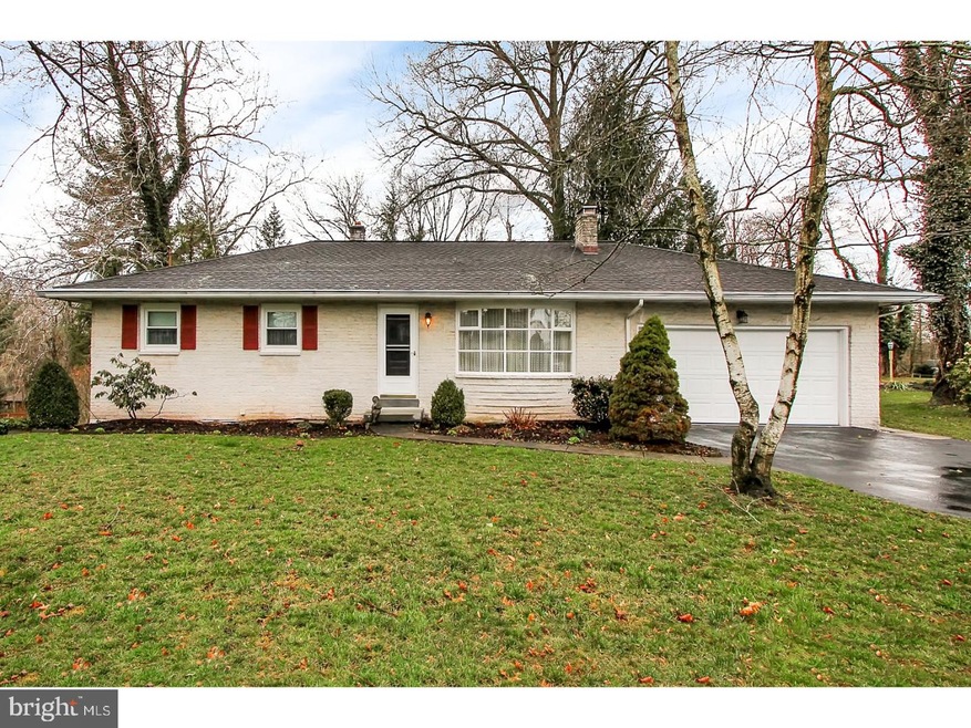 3224 Eisenbrown Rd, Reading, PA 19605 - photo 1