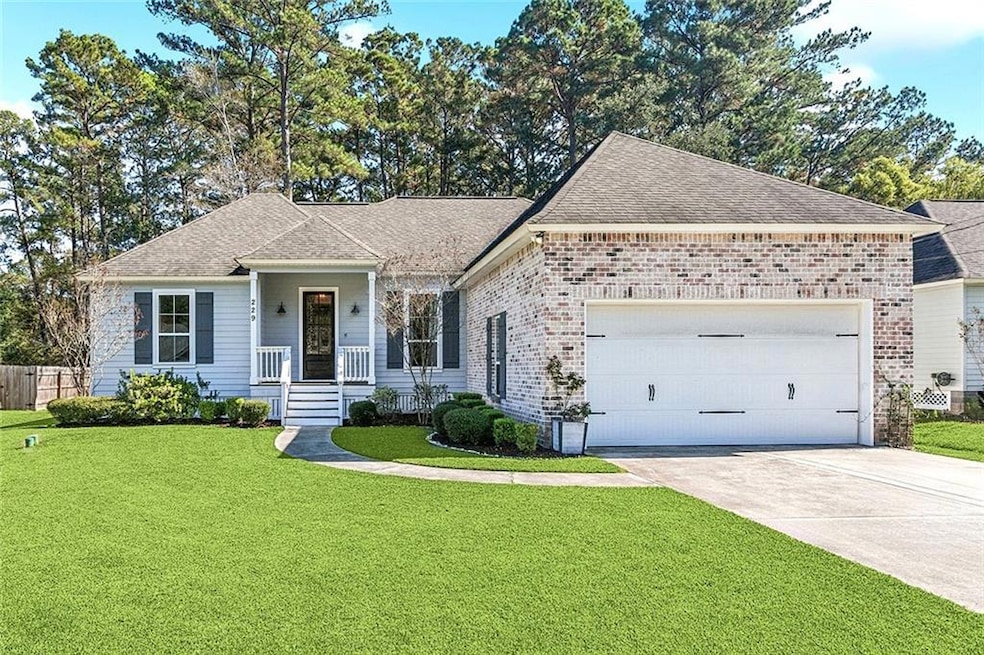 229 Swallow St, Covington, LA 70433 - photo 1