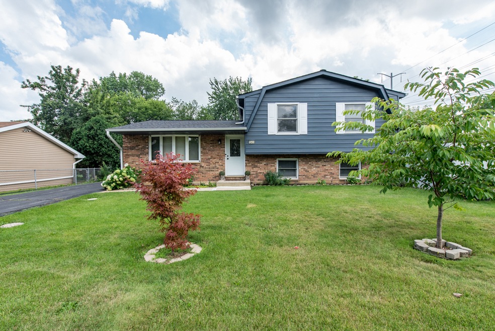 12455 W Crescent Ave, Waukegan, IL 60085 - photo 1