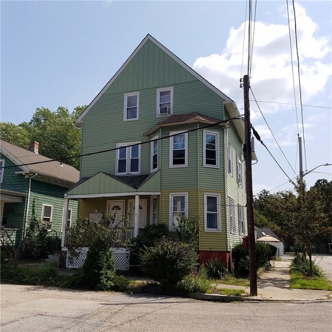 82 Algonquin St, Providence, RI 02907 - photo 1