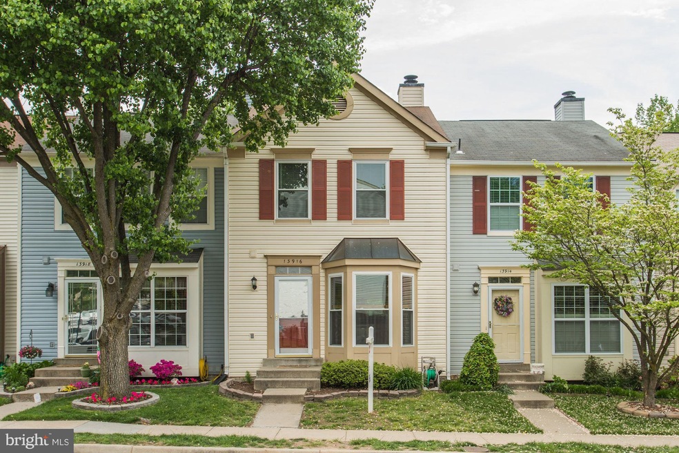13916 Gunners Place, Centreville, VA 20121 - photo 1