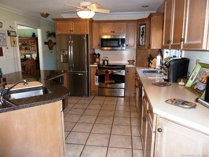 74 Valley View Rd, Thomaston, CT 06787 - photo 1