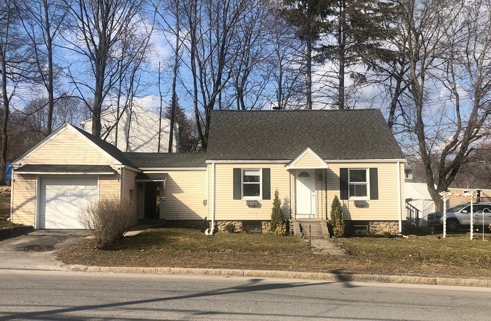 475 Sunderland Rd, Worcester, MA 01604 - photo 1