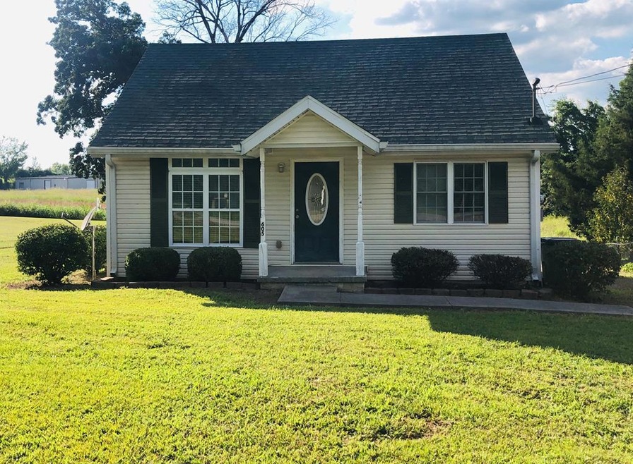 605 Highpoint Dr, Hopkinsville, KY 42240 - photo 1