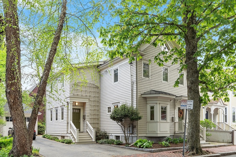 122 Hamilton St unit 1, Cambridge, MA 02139 - photo 1