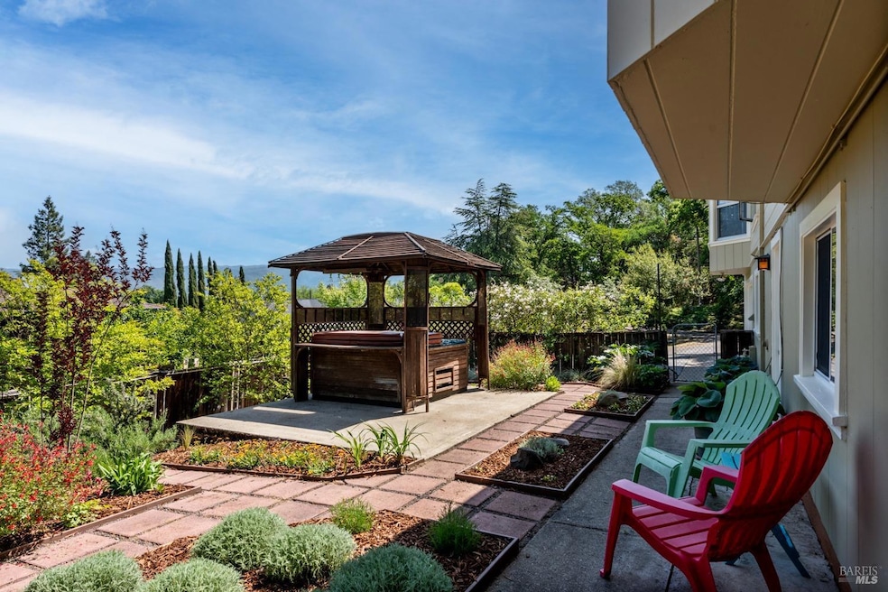 Sold $555,000