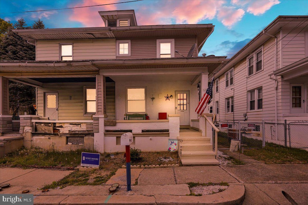 125 Spring Valley Rd, Reading, PA 19605 - photo 1