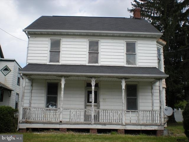 512 S Queen St, Littlestown, PA 17340 - photo 1