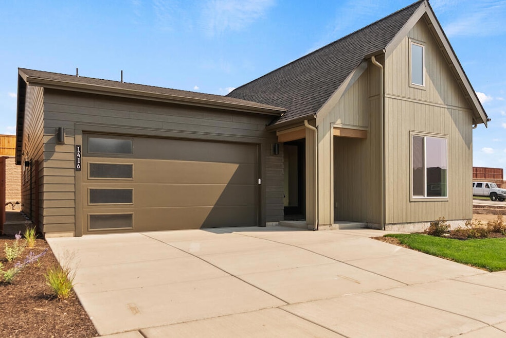 1416 NE Whistle Way, Prineville, OR 97754 - photo 1