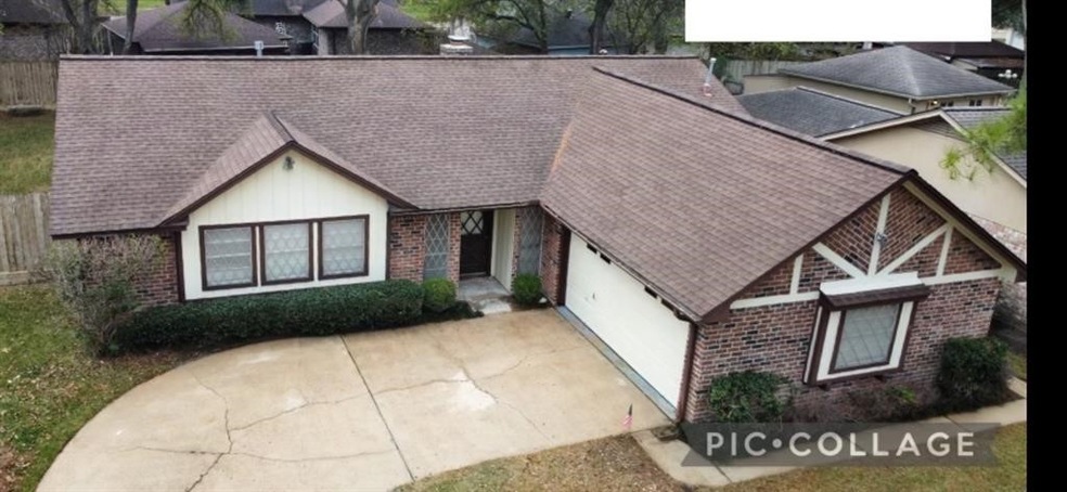 8810 Arbor Wood Dr, Houston, TX 77040 - photo 1