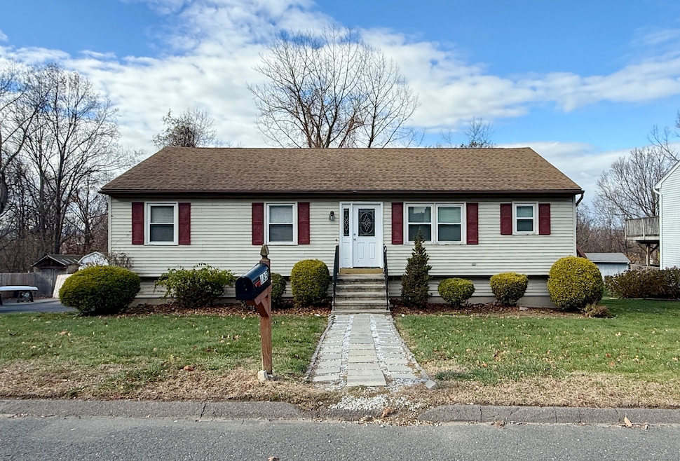 185 Eastside Blvd, Waterbury, CT 06706 - photo 1