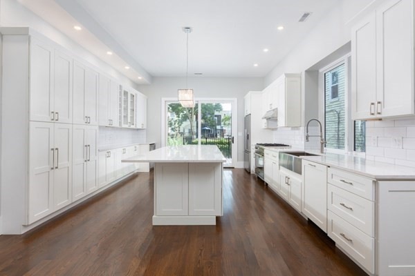 851 E Broadway unit SF, Boston, MA 02127 - photo 1