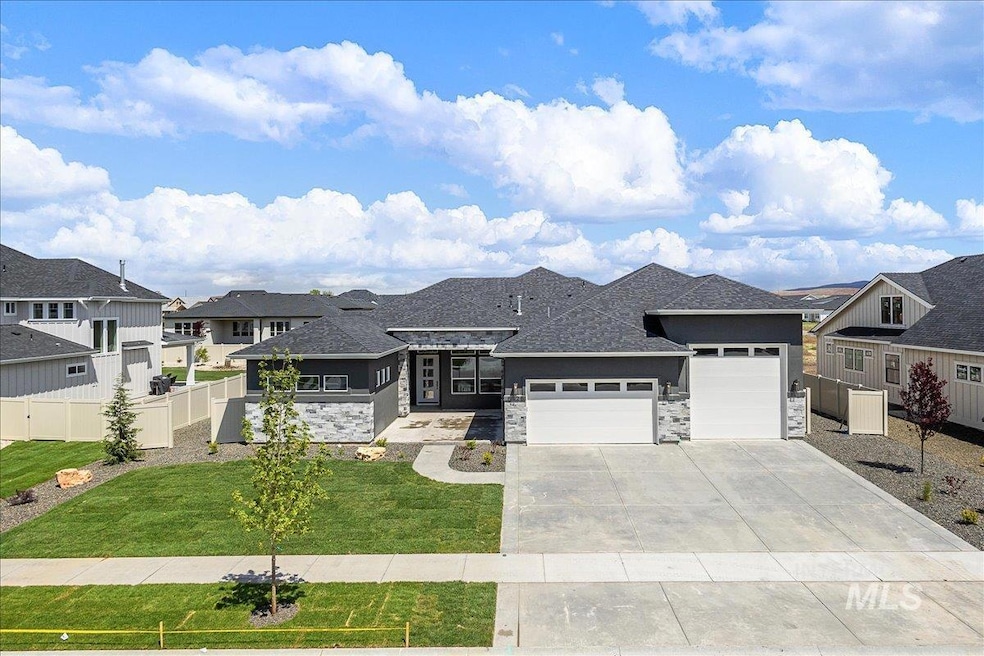 2843 W Three Lakes Dr, Meridian, ID 83646 - photo 1