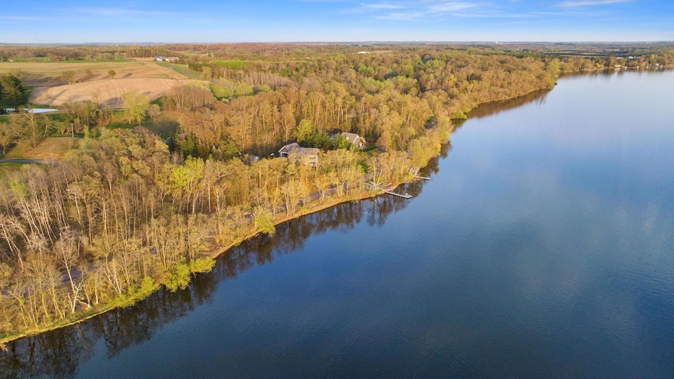 213' of lakeshore on Cedar Lake