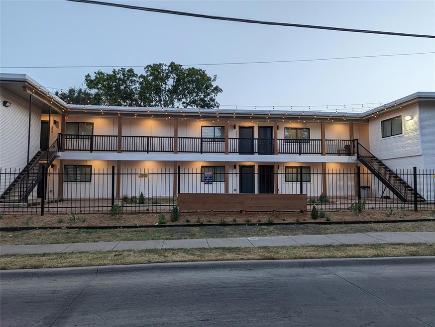 907 N Beacon St unit 208, Dallas, TX 75214 - photo 1
