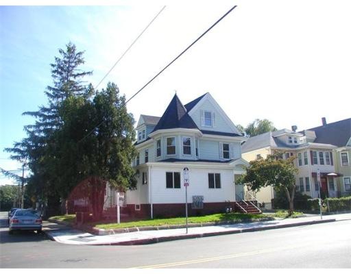 654 River St, Mattapan, MA 02126 - photo 1