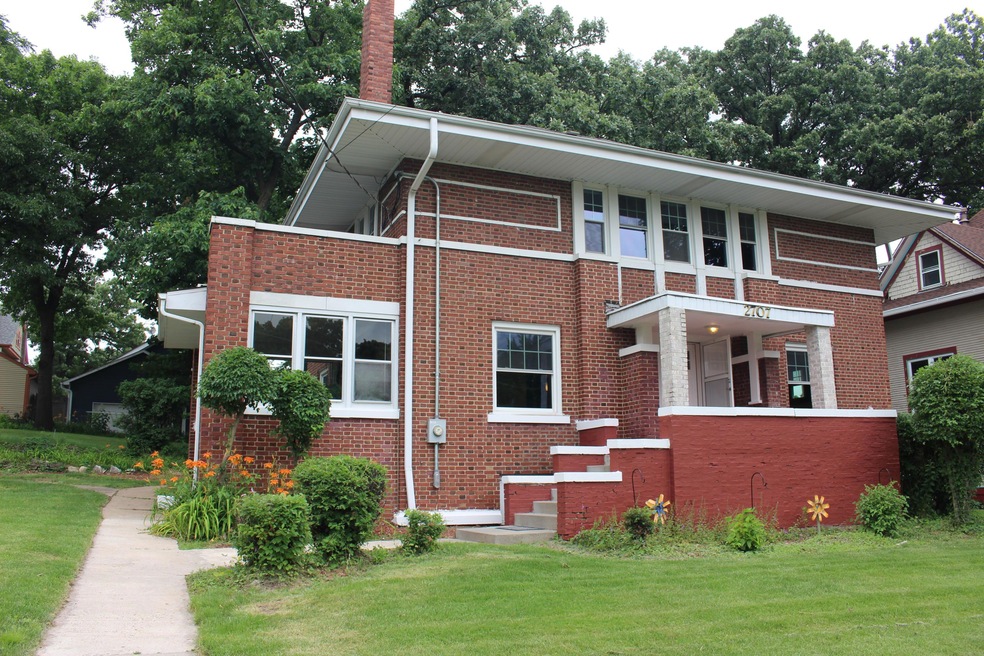 2707 High St, Des Moines, IA 50312 - photo 1