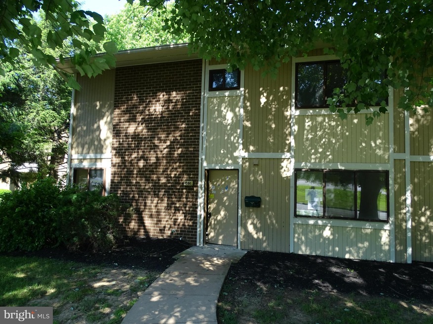 1044 Brinker Dr, Hagerstown, MD 21740 - photo 1