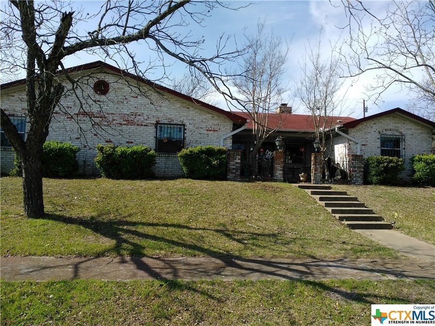 2001 Morrow Dr, Copperas Cove, TX 76522 - photo 1