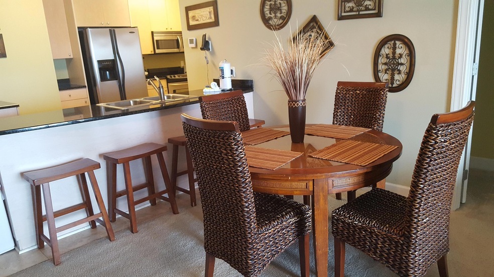 Dining & Kitchen