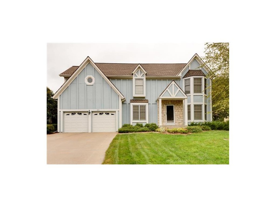 Welcome to 8351 Lakeview Avenue- Lenexa, KS.  Loca