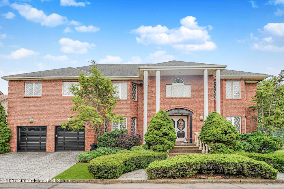 16 Nicolosi Loop, Staten Island, NY 10312 - photo 1