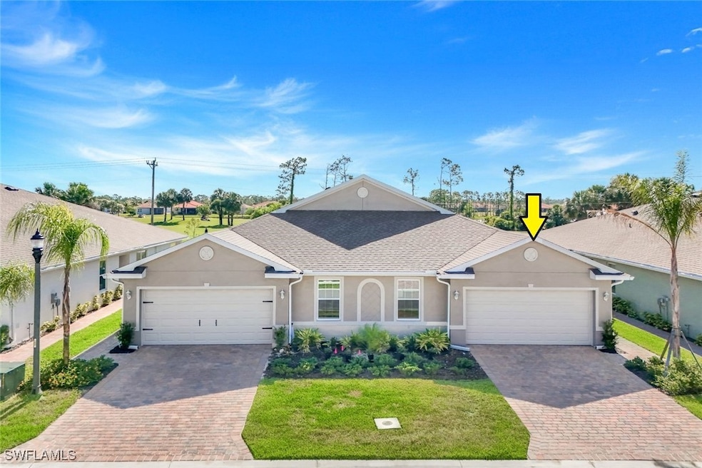 2 Bedroom+Den with 1479 sq ft of air-conditioned l