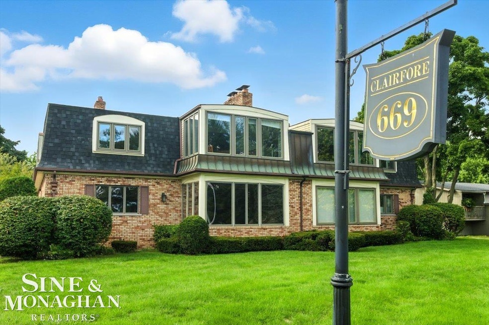 669 N Riverside Ave unit 4, Saint Clair, MI 48079 - photo 1