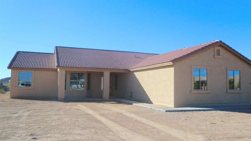 4 BED, 2 BATH - 2311 SQFT