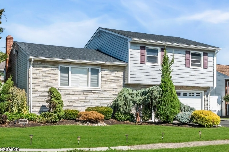 2316 Old Grove Rd, Linden, NJ 07036 - photo 1