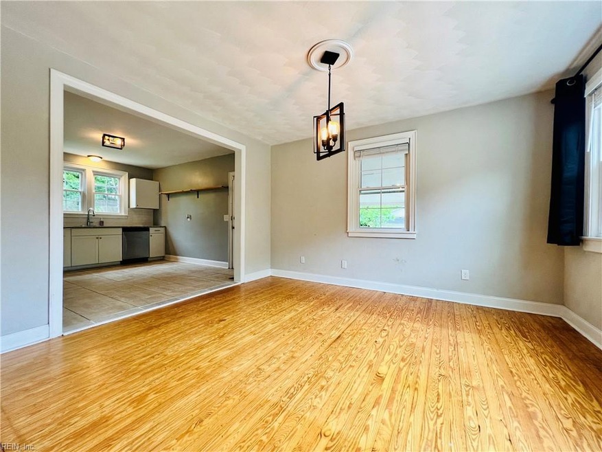 Dining Room / Kitchen