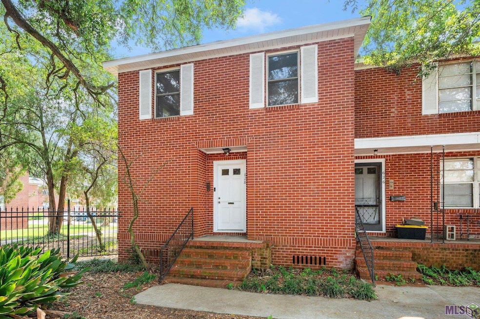 628 S Acadian Throughway unit 628, Baton Rouge, LA 70806 - photo 1