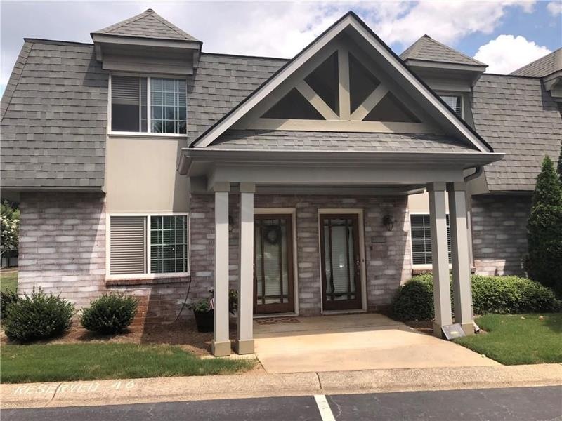 The Palms: Lovely brick T'homes in Fabulous Smyrna