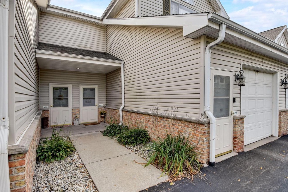 3-web-or-mls-S 92nd St-003
