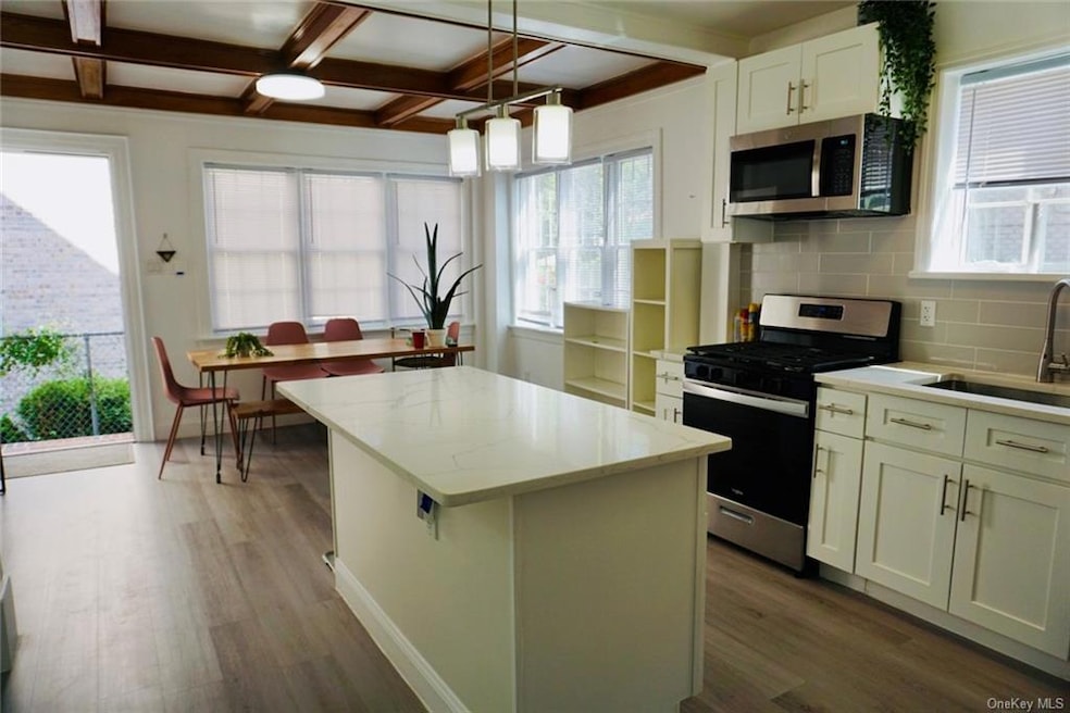 3605 Corlear Ave, Bronx, NY 10463 - photo 1