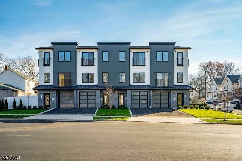 693 S 2nd St, Plainfield, NJ 07060 - photo 1