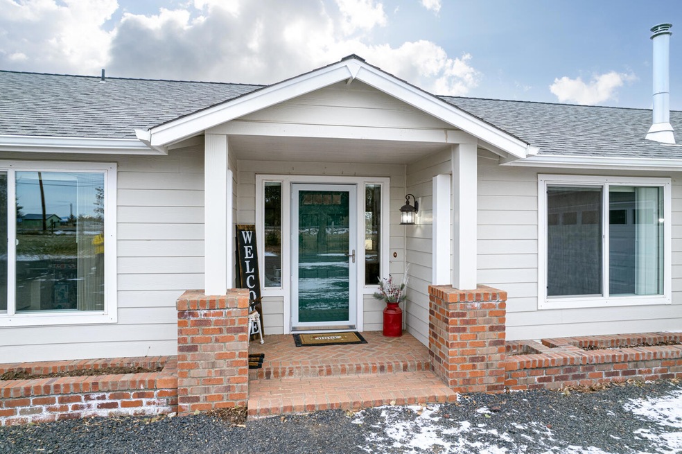 4446 Northwest Way, Redmond, OR 97756 - photo 1