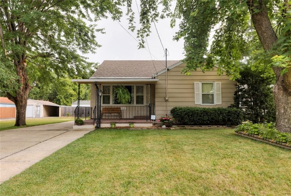 515 Philip St, Des Moines, IA 50315 - photo 1