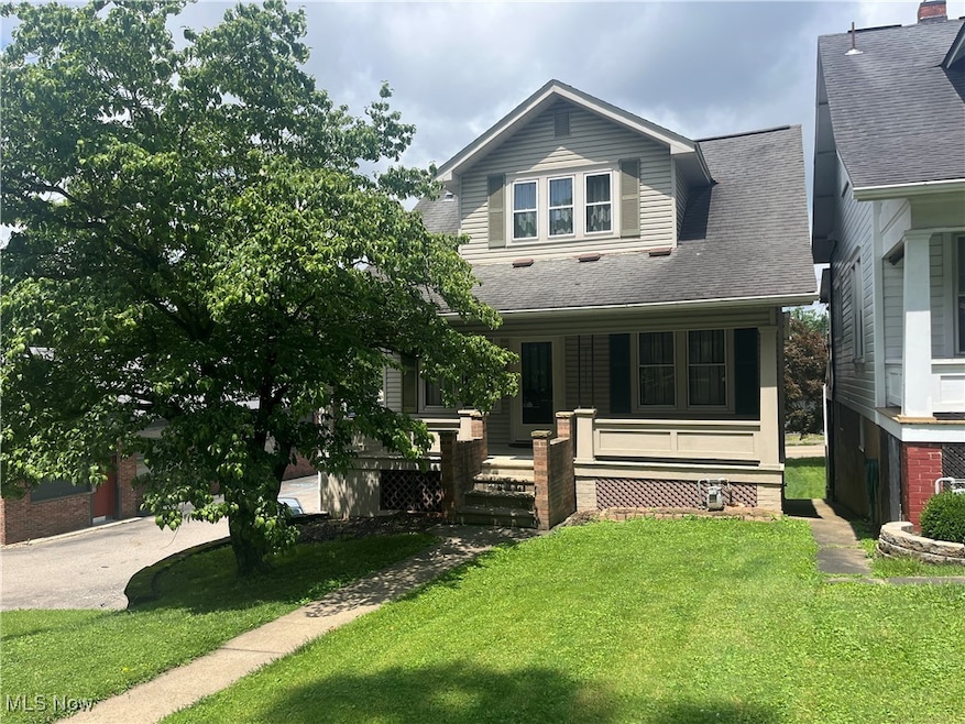Under Contract $159,900 • Co-Listing Agent