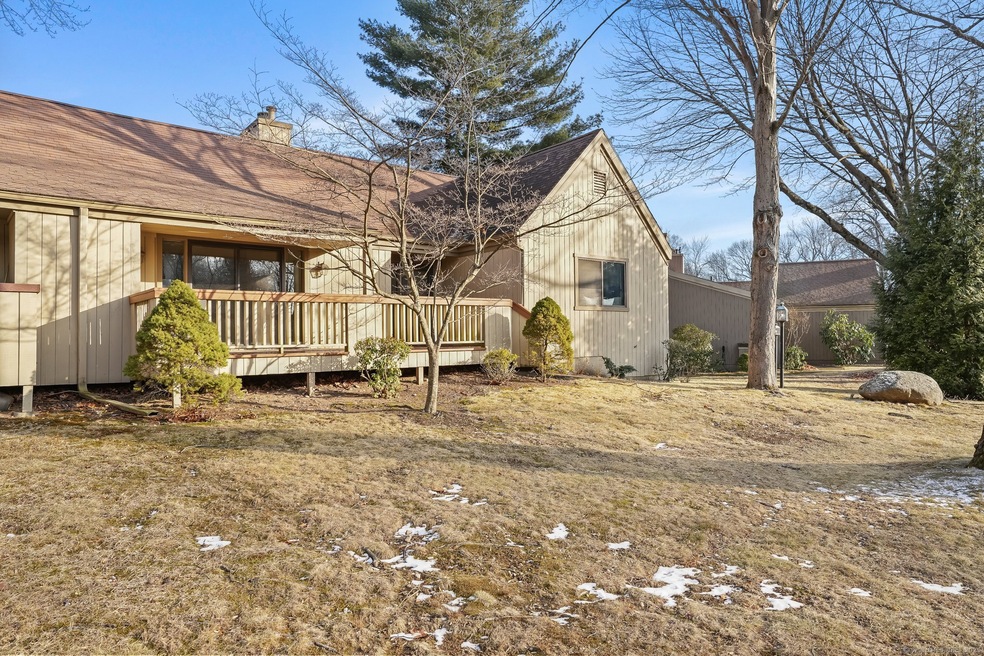 203 Acorn Ln unit A, Stratford, CT 06614 - photo 1