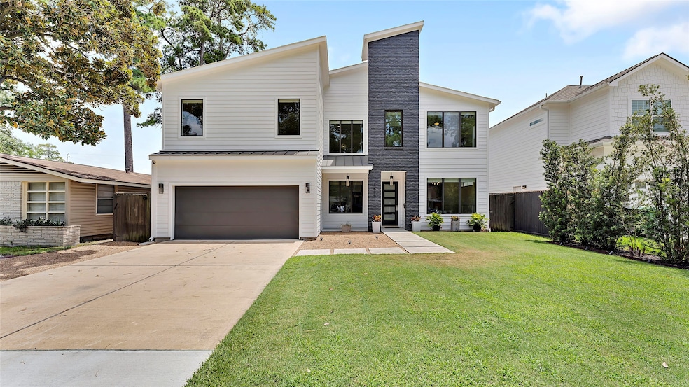 1435 Chantilly Ln, Houston, TX 77018 - photo 1