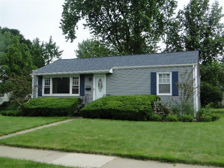 2838 Garfield Ave, Highland, IN 46322 - photo 1